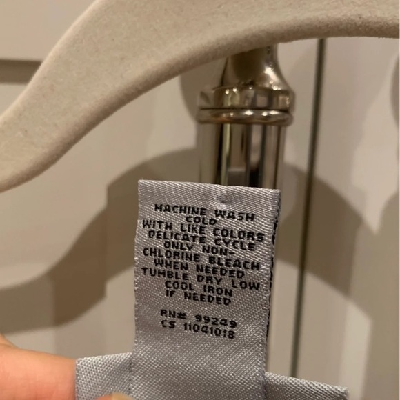 Maggie Barnes for Catherines Sleeveless Top - Picture 4 of 5